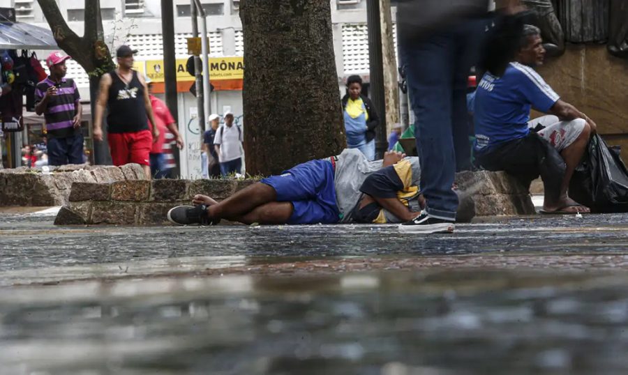Manaus participa de projeto do IBGE para mapear população em situação de rua