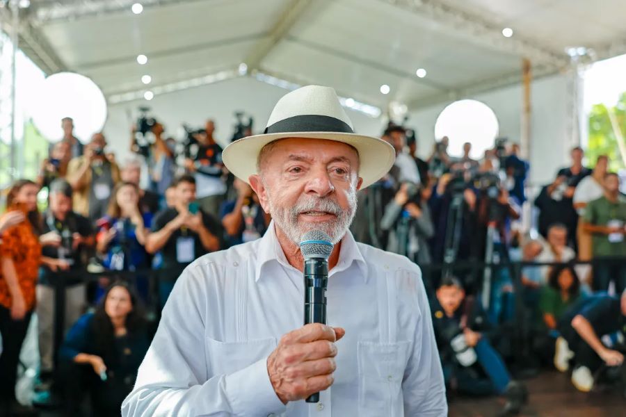 Lula chama Flávio Bolsonaro de traidor da pátria após documento aos EUA