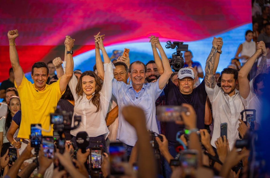 Omar Aziz propõe construção de escolas e valorização de professores no Amazonas