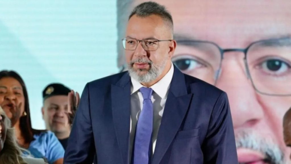 Márcio Canella é preso em flagrante com fuzil durante operação da PF no Rio