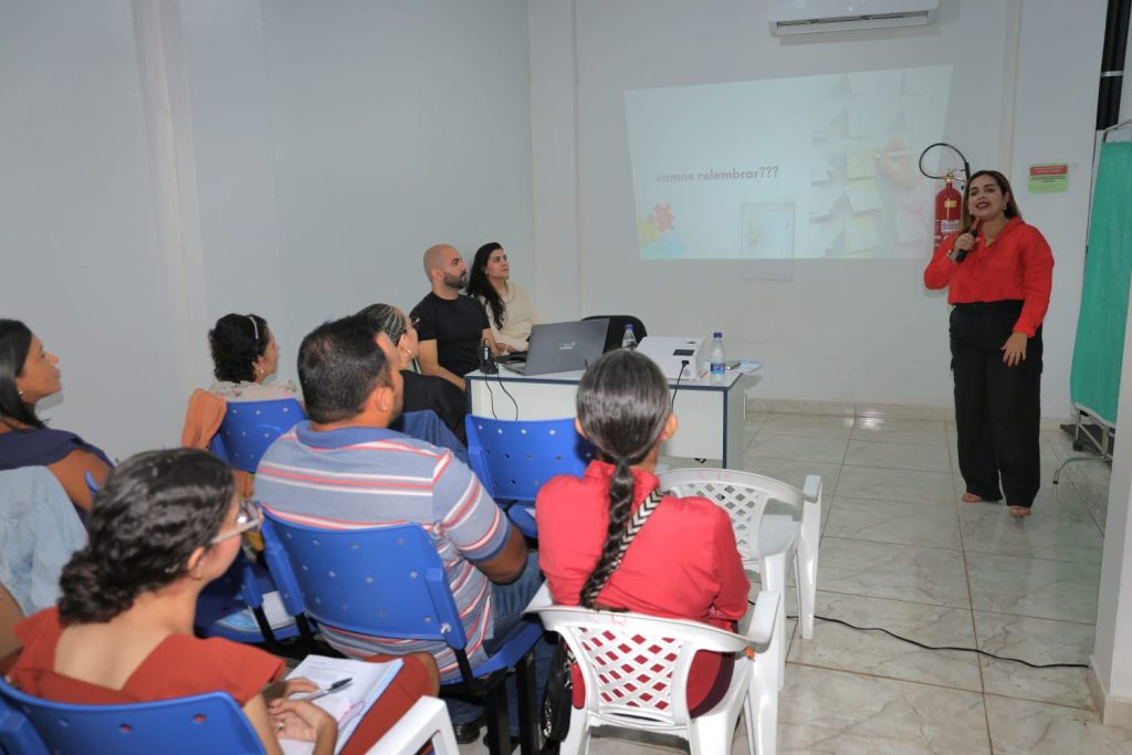 Autazes promove curso inovador para apoiar crianças com autismo