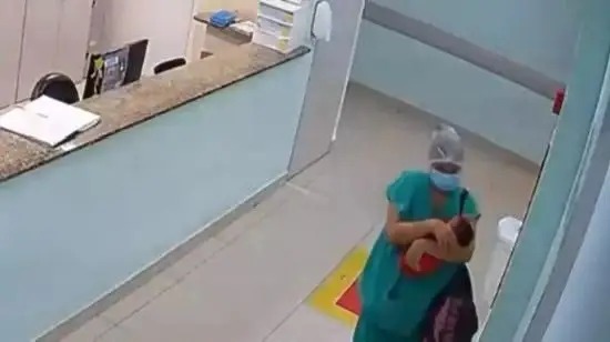 Técnica de enfermagem é impedida de sair com recém-nascida em maternidade de Teresina