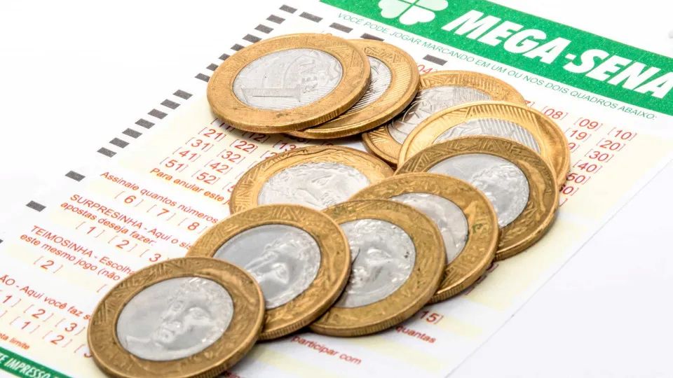 Mega-Sena acumula e prêmio pode chegar a R$ 33 milhões no sábado