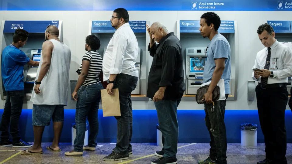 Abono salarial do PIS/Pasep de R$ 1.621 será liberado em julho de 2026
