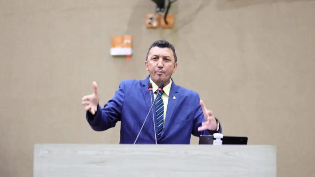 Justiça determina perda de mandato de Jaildo Oliveira e convocação de Sassá