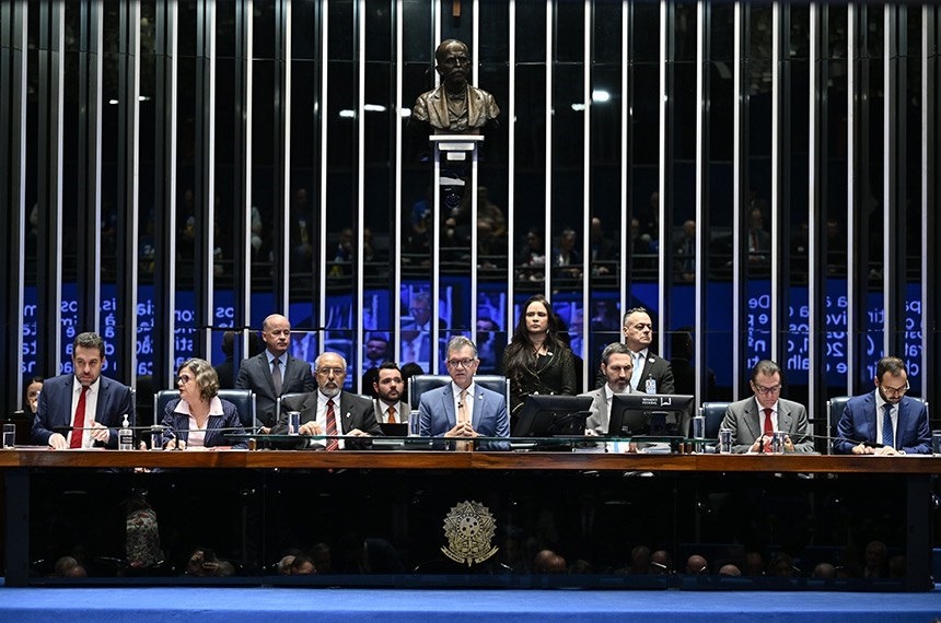 Senado debate fim da escala de trabalho 61 sem redução salarial