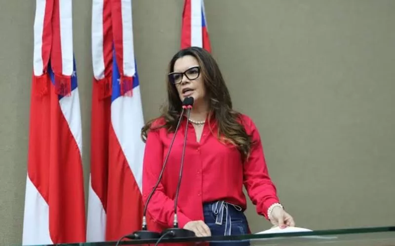 Alessandra Campêlo repudia ataque contra Dra. Shádia em pronunciamento na Aleam