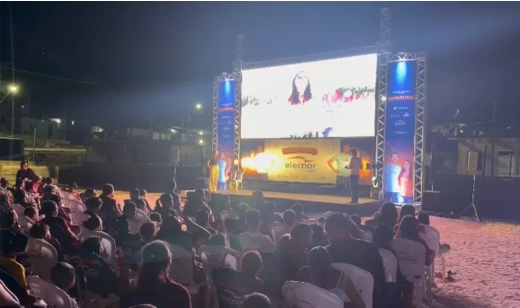 Cine Elecnor encerra passagem pelo Amazonas com sessões gratuitas em Silves na Praça da Igreja Matriz