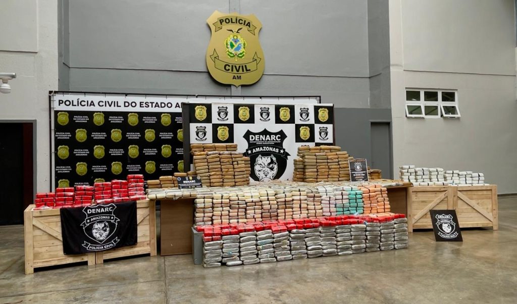 Denarc apreende 700 kg de skunk em Manaus; droga seria enviada ao RJ