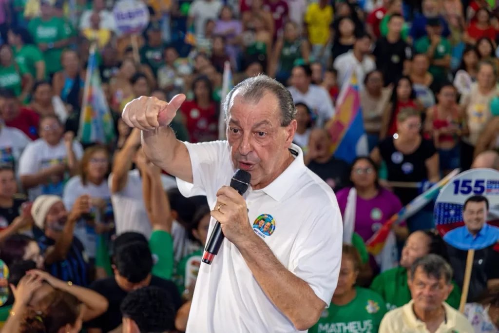 Senador Omar Aziz propõe apoio a famílias vulneráveis com Programa Amazonas Forte Social