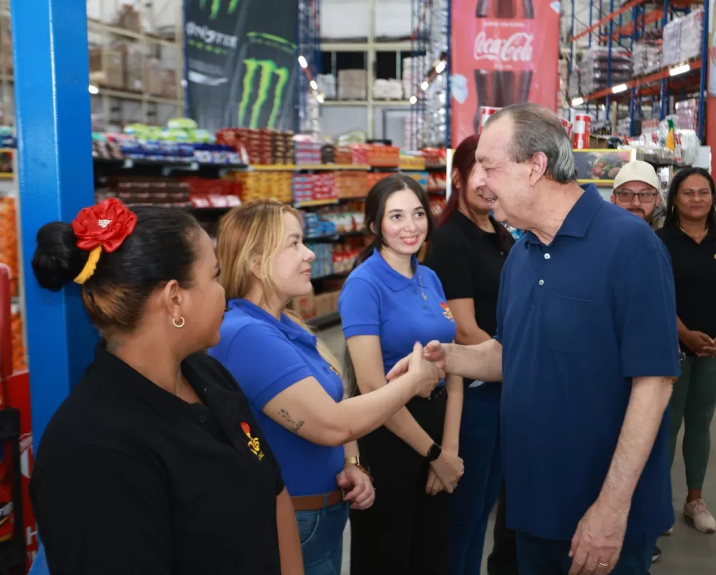 Senador Omar Aziz entregará relatório da PEC que acaba com escala 61 na quinta