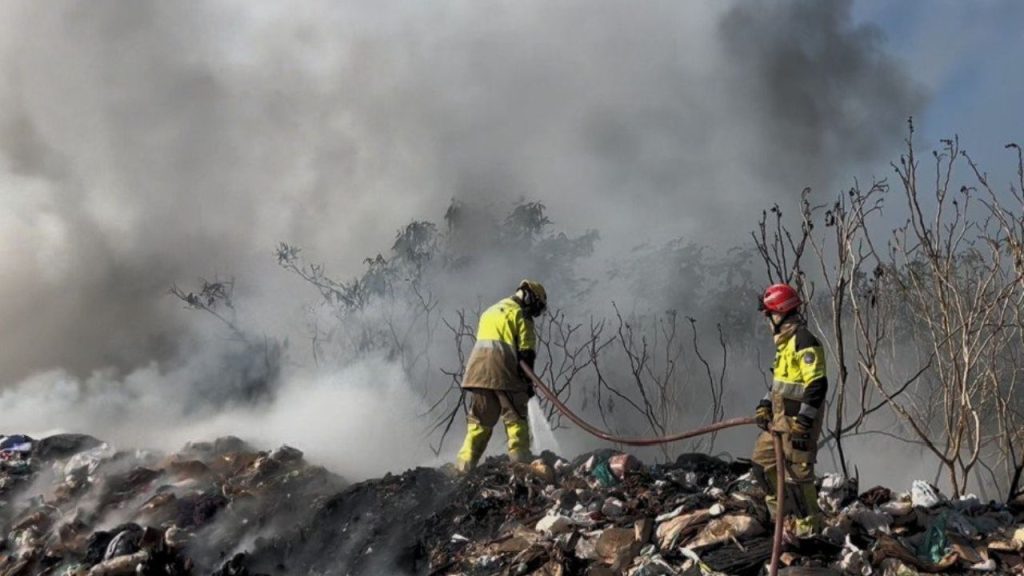 Incêndio no Lixão de Iranduba Completa Mais de 18 Horas e Fumaça Atinge Manaus