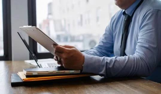 PMEs industriais respondem por 54% dos empregos formais na indústria nacional