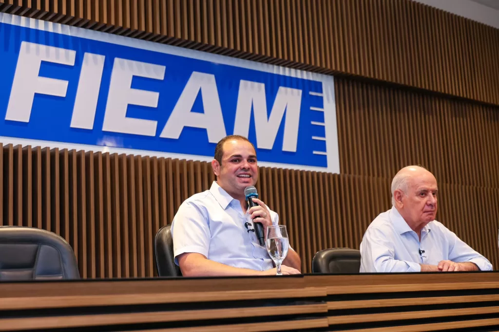 Roberto Cidade participa de encontro sobre indústria e emprego no Amazonas