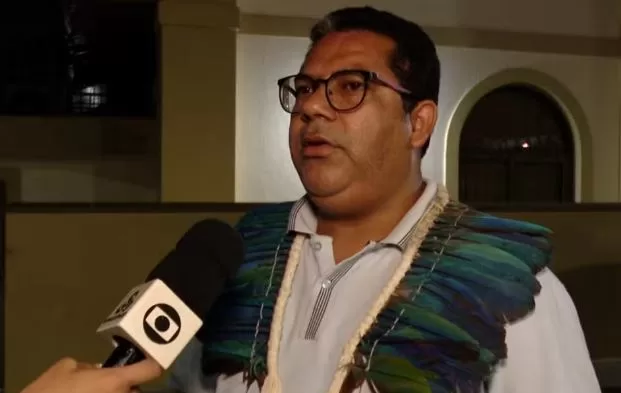 Isael Munduruku propõe hospitais fluviais e valorização dos educadores