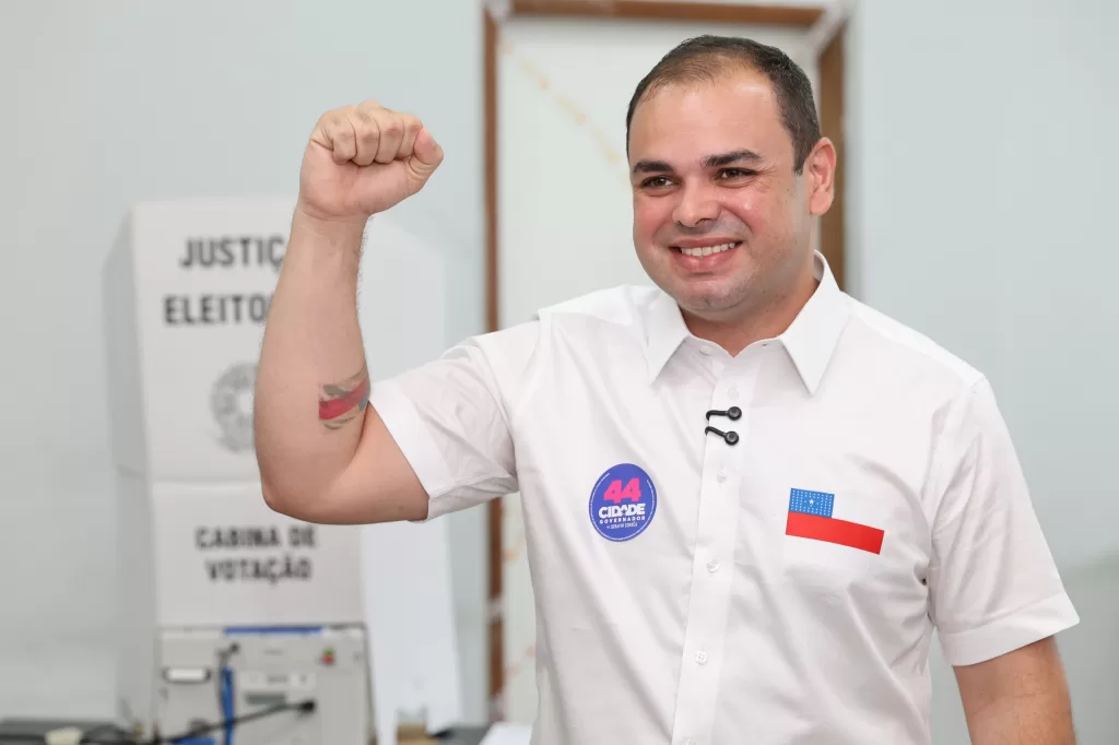 Roberto Cidade reconhece resultado do primeiro turno e diz que segue de cabeça erguida