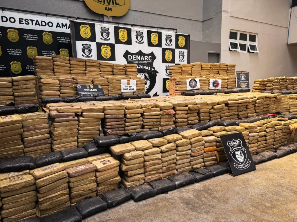 Polícia do Amazonas apreende 1,3 tonelada de skunk avaliada em R$ 27,6 milhões