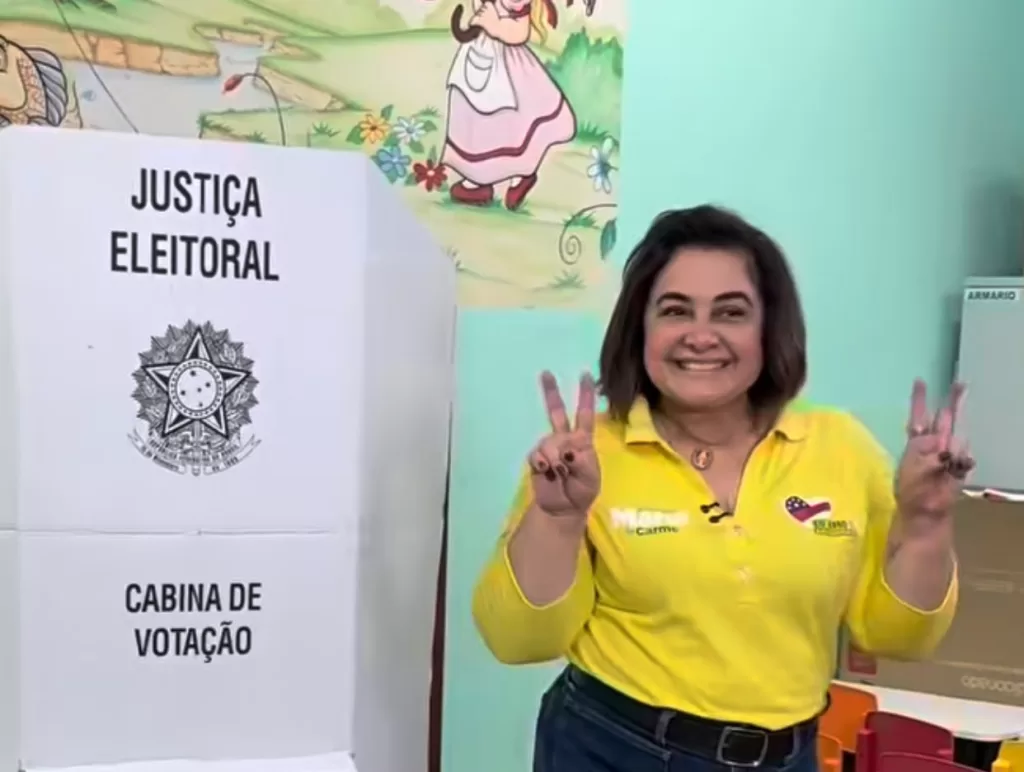 Maria do Carmo vota em Manaus no segundo turno das eleições no Amazonas