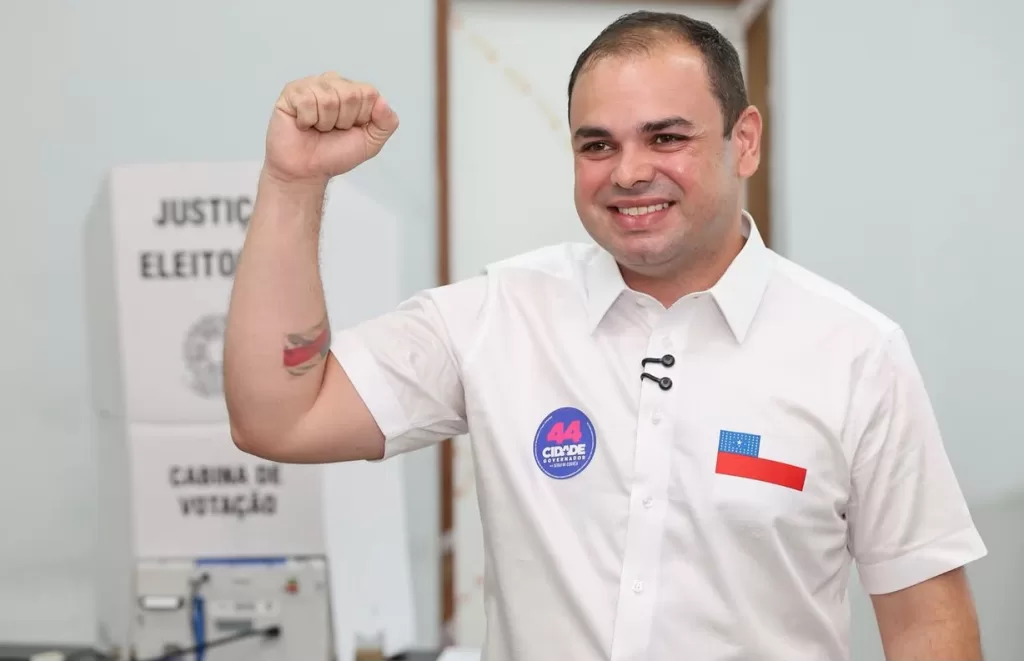Roberto Cidade confiante na reeleição após votar em Manaus