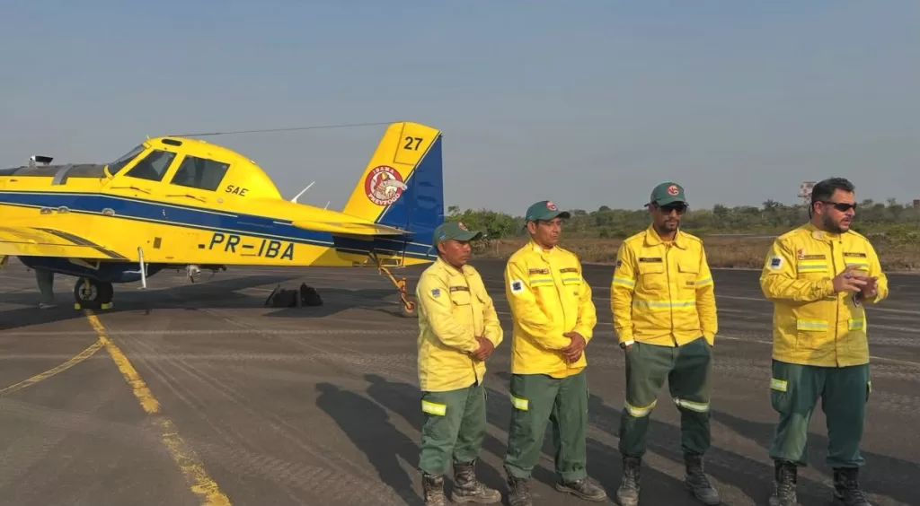 Manaus recebe aeronaves federais para combater queimadas no Amazonas