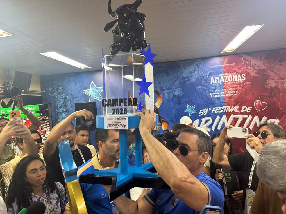 Boi Caprichoso conquista 27º título no Festival Folclórico de Parintins 2026