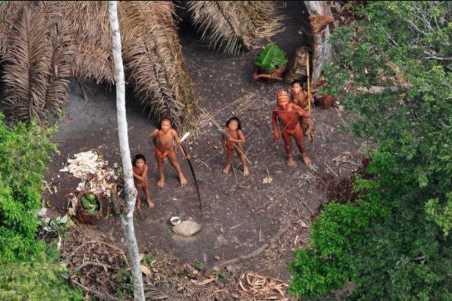 Indígenas Korubo são avistados em Atalaia do Norte; especialistas alertam