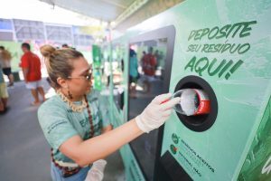 Festival de Parintins 2026: 'Recicla, Galera' bate recorde com 14 toneladas recicladas