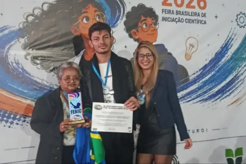 Jovem do Amapá brilha em feira científica e representa o Brasil na Argentina