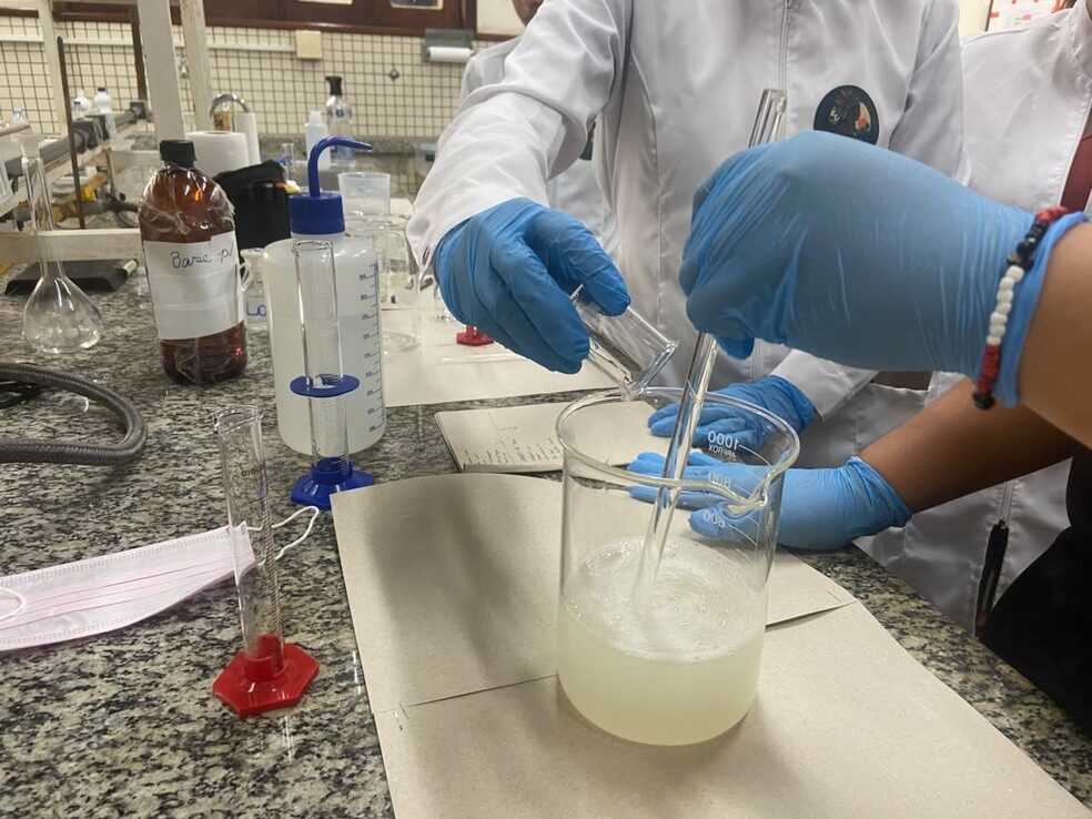 Meninas na Ciência: Biocosméticos da Amazônia no Amapá