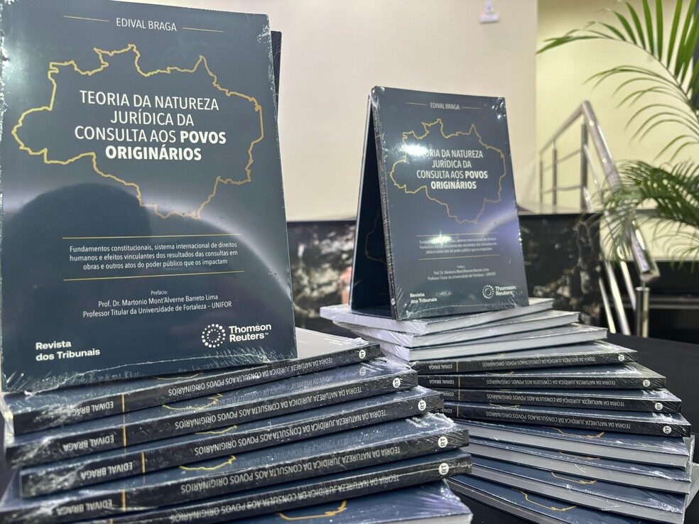 Ailton Krenak critica desenvolvimento na Amazônia em evento na UFRR