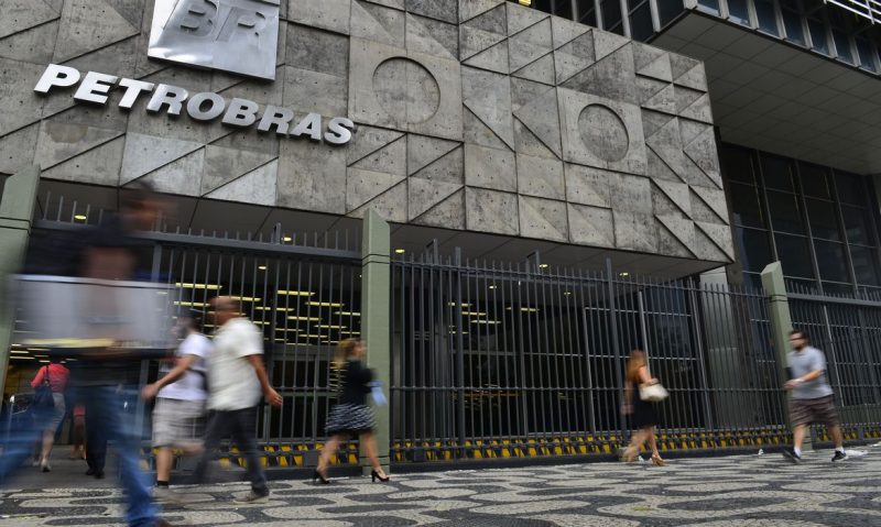 Petrobras alcança R$ 800 bilhões em valor de mercado pela primeira vez