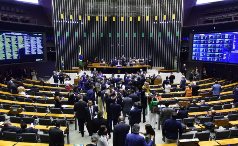 Câmara dos Deputados terá 35,67% de novos deputados na 58ª legislatura