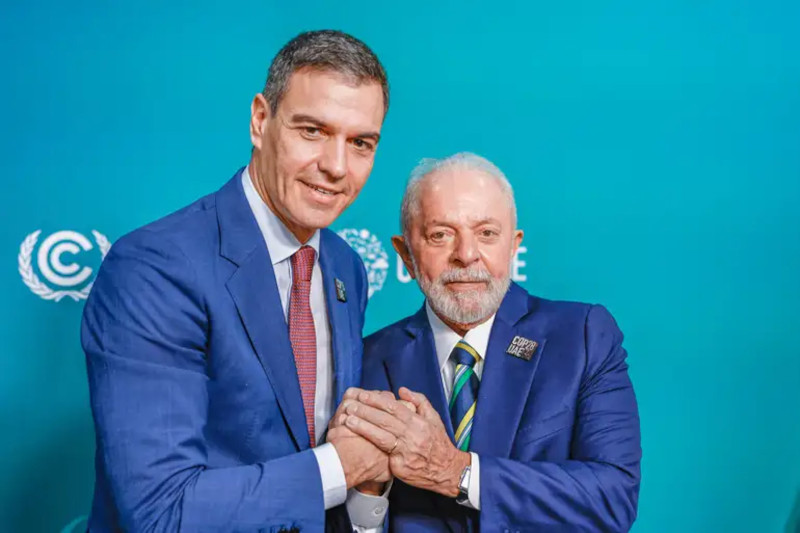Lula Recebe Reconhecimento Internacional; Silêncio de Trump e Milei