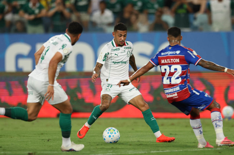 Palmeiras é superado pelo Fortaleza, mas garante vaga nas quartas da Copa do Brasil