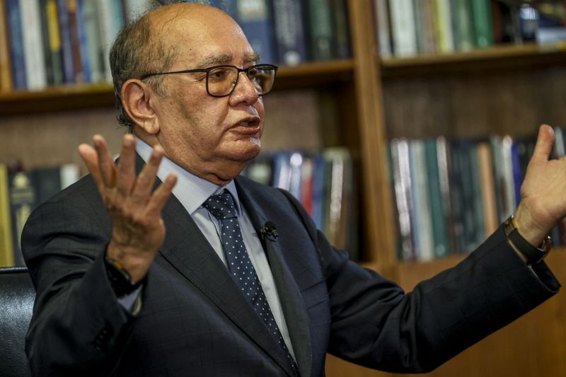Gilmar Mendes questiona decisão de afastamento de diretores da PF