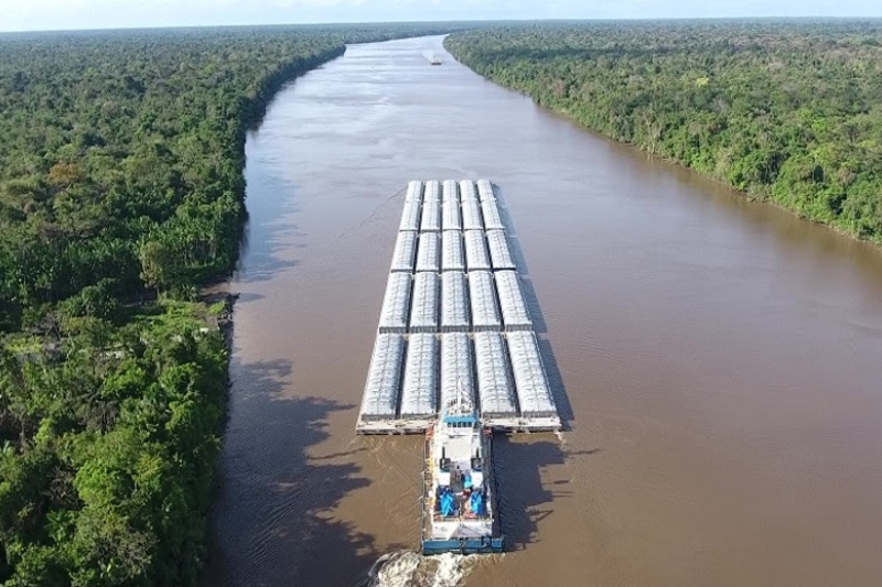 Seca no Tapajós pode impactar transporte de grãos em barcaças