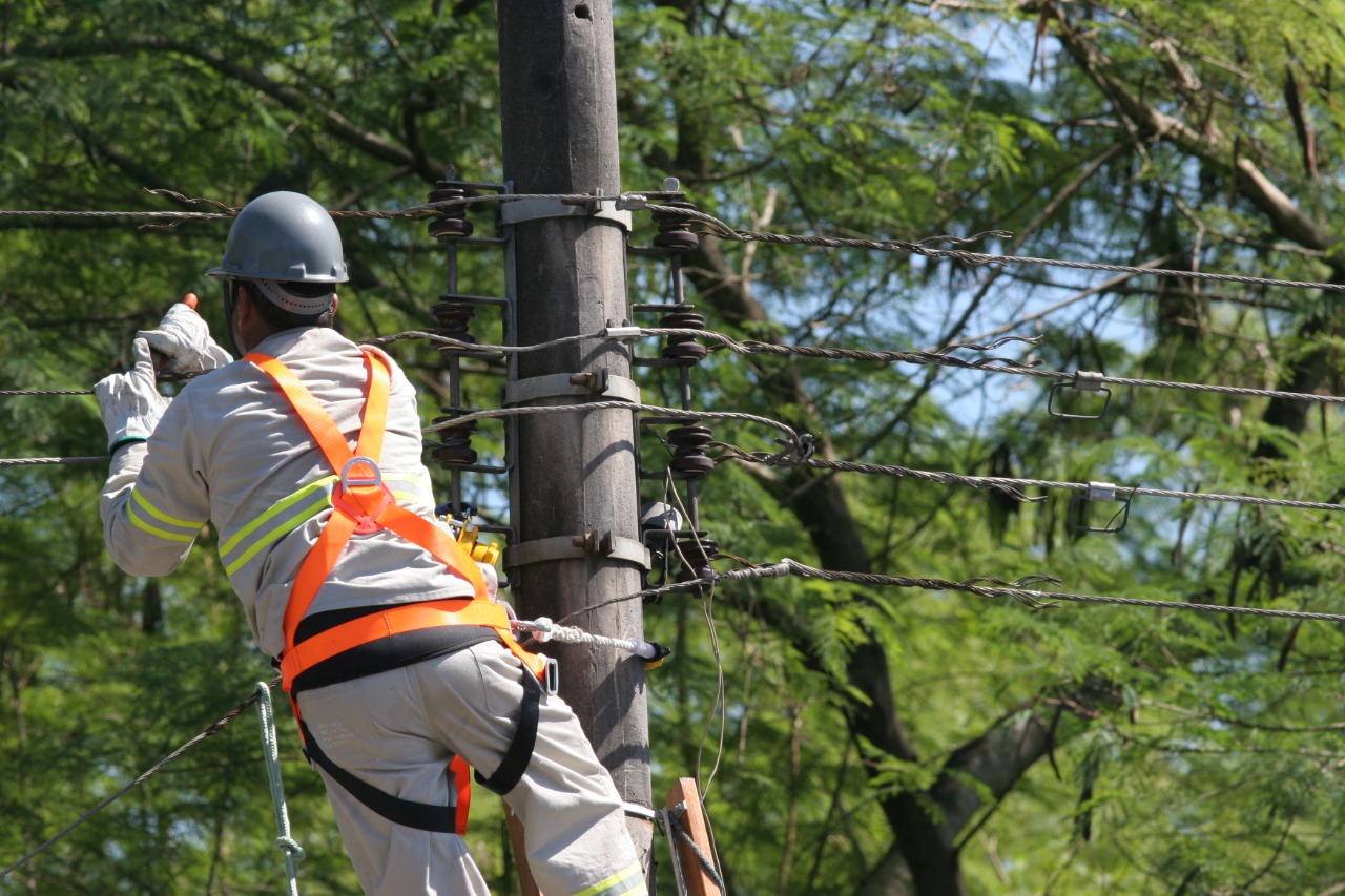 Interrupção de energia em nove bairros de Manaus neste domingo