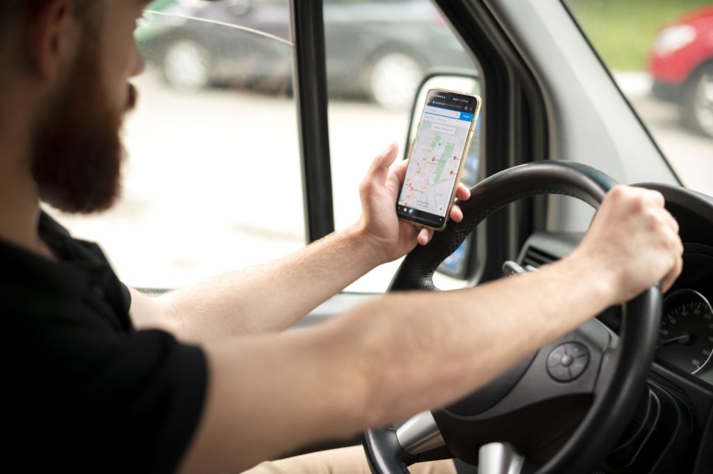 Câmara aprova novas regras para proteger motoristas de aplicativos de transporte