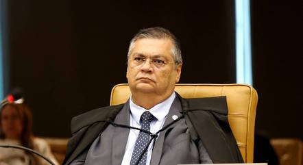 STF suspende julgamento sobre royalties do petróleo após pedido de vista