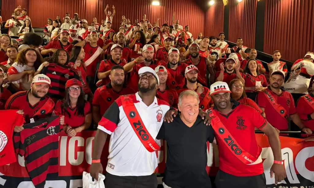 Documentário sobre Zico encanta público na pré-estreia no RJ