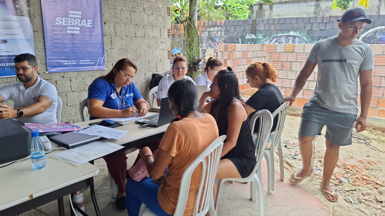 Sebrae Itinerante leva serviços gratuitos à Zona Leste de Manaus