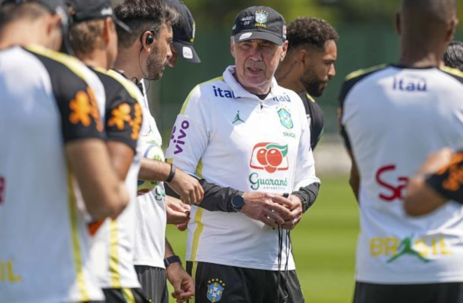 Brasil busca liderança no grupo C para garantir vantagens na Copa do Mundo