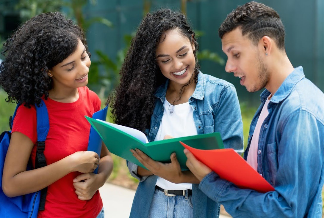 Instituto iungo oferece cursos gratuitos online para educadores até 3 de julho