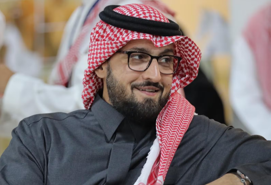 Polícia do Reino Unido esclarece morte de príncipe saudita em hotel