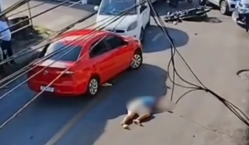 Motociclista fica ferido em acidente com ônibus em Manaus neste sábado (4)