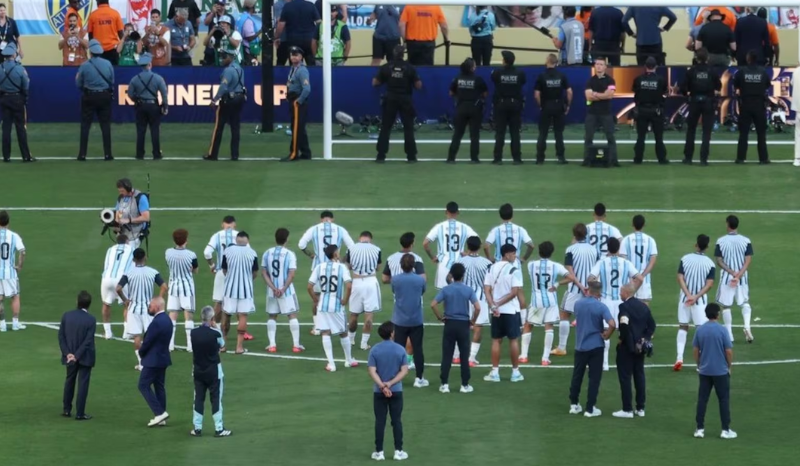 Seleção Argentina Criticada por Atitude Durante Premiação da Copa do Mundo