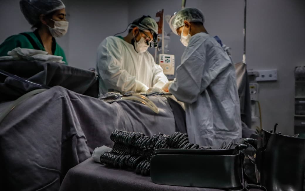 Hospital Delphina Aziz realiza três transplantes em um único dia