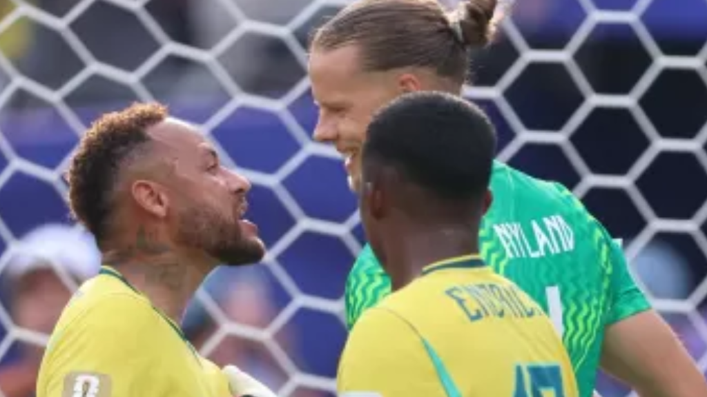 Leitura labial revela provocações entre Neymar e goleiro norueguês