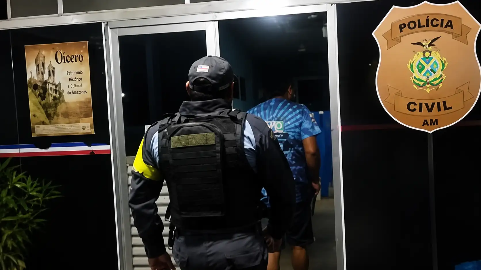 Homem é preso após agredir e manter mãe em cárcere em Parintins