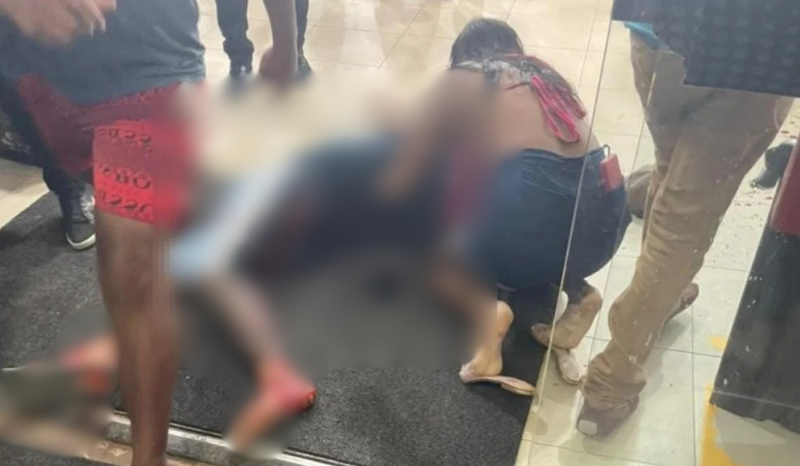 Venezuelano é morto a facadas na entrada de supermercado em Boa Vista
